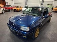 Occasion Renault Clio 147 PK (108 kW) 1994 Blauw Hatchback