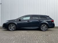 tweedehands Toyota Avensis Touring Sports 1.8 VVT-i Executive Automaat Pano Cruise Navi Camera Trekhaak