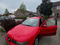 tweedehands Seat Leon 1.6-16V Stella