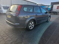 tweedehands Ford Focus Wagon 1.6-16V Futura