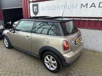 tweedehands Mini Cooper 1.6 Business Line // 155 DKM NAP // Pano.dak