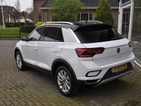 tweedehands VW T-Roc 1.5TSI/150PK Life DSG Led Nav Trekh Massage Stoelen Fabrieksgar tot 20-06-2027 of 100.000 km