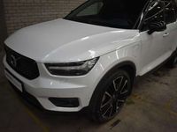 tweedehands Volvo XC40 T5 262pk R-Design | Schuifdak | 21'' | Trekhaak |