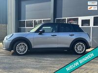 Occasion Mini Cooper Classic 156 PK (114 kW) 2024 Zilver (metallic) Hatchback