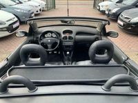 tweedehands Peugeot 206 CC 2.0-16V Benzine Cabrio Veel optie's Climatronic Leer Lm velgen Rijdt en schakelt perfect