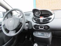 tweedehands Renault Twingo 1.2 16V Dynamique, Clima, Cruise, NL auto, APK 1-25