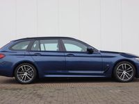 tweedehands BMW 520 5-SERIE Touring i High Executive M-Sportpakket / Trekhaak / Achteruitrijcamera / 18 '' /
