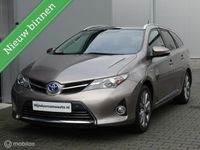 tweedehands Toyota Auris 1.8 Hybrid Aut, Pano, Trekhaak, Xenon, Garantie