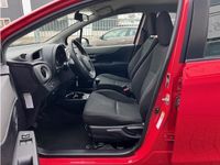 tweedehands Toyota Yaris 1.0 VVT-i Aspiration Airco 5 deurs Achteruitrijcam