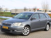 Occasion Toyota Avensis 129 PK (94 kW) 2004 Grijs Stationwagen