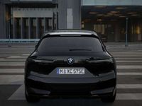 tweedehands BMW iX xDrive40 High Executive 74 kWh / Sportpakket / Pan