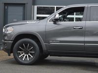 tweedehands Dodge Ram PICKUP 1500 5.7 V8 4x4 Crew Cab Limited | 200 liter gastank | Luchtvering | Carplay | Nieuwstaat | Slechts 63.459km | Financiering mogelijk!