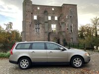 tweedehands Volvo V70 YOUNGTIMER 2.5T 200 PK, Leer, Navi, PDC,