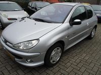 tweedehands Peugeot 206 1.6-16V Quiksilver AIRCO! APK 12-2024!