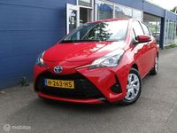 Occasion Toyota Yaris Hybrid Active 75 PK (55 kW) 2020 Rood Hatchback