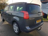 tweedehands Peugeot 5008 * 2011 * 235 DKM * 1.6 THP GT 7p. * APK * NAVI * C