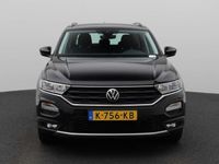 tweedehands VW T-Roc 1.0 TSI Style 110 PK | Navigatie | Airco | Parkeer