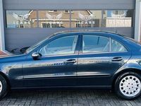 tweedehands Mercedes E240 Elegance Leer Navi PDC Youngtimer E 240