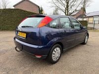 Occasion Ford Focus Trend 101 PK (74 kW) 2000 Blauw Hatchback