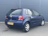 tweedehands VW Polo 1.4-16V Blue Edition Automaat