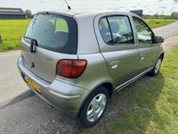 tweedehands Toyota Yaris 1.3 VVT-i S-Line hartstikke betrouwbare auto met a