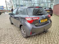 Occasion Toyota Yaris Hybrid 99 PK (72 kW) 2019 Grijs Hatchback