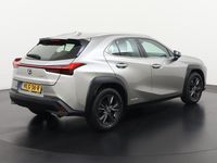 Occasion Lexus UX Executive Line 184 PK (135 kW) 2021 Grijs SUV