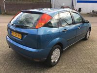 tweedehands Ford Focus 1.6-16V Ambiente / AIRCO / KOPPELING SLIPT / APK N