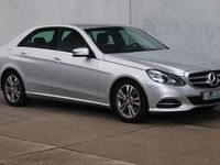 tweedehands Mercedes E200 Ambition Avantgarde / AUTOMAAT / LEDER / TREKHAAK