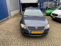 tweedehands VW Passat Variant 1.4 TSI Highline BlueMotion DSG Leer Navi