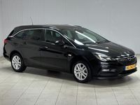 tweedehands Opel Astra Sports Tourer 1.0 Edition/ Automaat!/ Lane-Assist/ LED Dagrijverl./ Stoel+Stuurverw./ Apple+Android/ Isofix/ Clima/ Navi/ Cruise/ Bluetooth/ USB&AUX/ Armsteun/ PDC V+A.