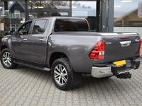 tweedehands Toyota HiLux 2.4 D-4D DUBBEL CABIN EXECUTIVE A/T 2 SITZ 4WD