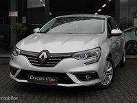 Occasion Renault Mégane IV Zen 132 PK (97 kW) 2018 Grijs Hatchback