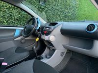 tweedehands Peugeot 107 1.0-12V Urban Move Airco - isofix - elektrische ra