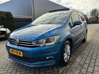 Occasion VW Touran Highline 150 PK (110 kW) 2017 Blauw MPV