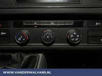tweedehands VW Crafter 2.0 TDI 177pk Achterwielaandrijving 3500kg Trekhaak L4H3 L3H2 Euro6 Airco | Camera | Navigatie | Trekhaak | Apple Carplay Android Auto, Cruisecontrol, Chauffeursstoel, Bijrijdersbank