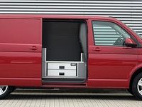 Occasion VW T6.1 150 PK (110 kW) 2021 Cherry red (lh3t) Van