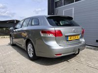 tweedehands Toyota Avensis Wagon 2.0 VVTi Dynamic CVT - Navigatie - PDC (2x)