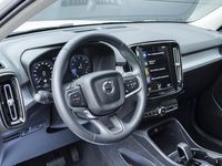 tweedehands Volvo XC40 T2 Automaat Momentum | Parkeersensoren | DAB | App