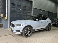 tweedehands Volvo XC40 T5 Recharge R-Design | Panoramadak | Trekhaak | harman/kardon | Camera | 20 Inch