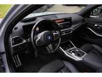 Occasion BMW 330 293 PK (215 kW) 2023 Grijs Stationwagen