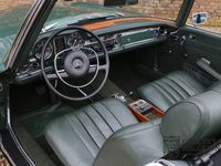 tweedehands Mercedes SL280 Pagode W113 Triple Green, restored condition, stunning throughout!