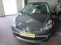 tweedehands Renault Clio 1.6-16V DYNAMIQUE