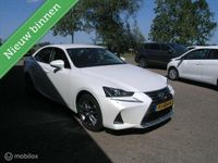 tweedehands Lexus IS300h Hybrid Bsns Line Nieuwe-model Parelmoer/Nap/BTW