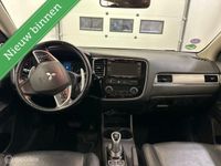 tweedehands Mitsubishi Outlander 2.0 PHEV - vol opties - trekhaak - 2013