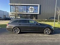 Occasion Mercedes E300 AMG line 320 PK (235 kW) 2022 Grijs Stationwagen