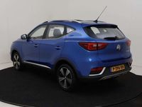 tweedehands MG ZS EV Luxury 45 kWh 263 KM WLTP | Panoramisch schuifk