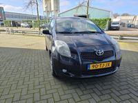 tweedehands Toyota Yaris 1.3 VVTi Luna 1e EIG. incl. NWE APK/KOPPELING. uitsluitend op afspraak !