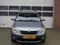 tweedehands Skoda Roomster 1.2 TSI Ambition.airco.cruise control.trekhaak.