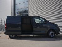 Nieuw Opel Vivaro-e Combi Comfort 100 kW (136 PK) 2025 Moonstone grey (donker grijs) Van